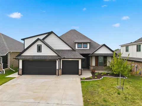 5509 Santa Lucia Dr, Mustang, OK 73064