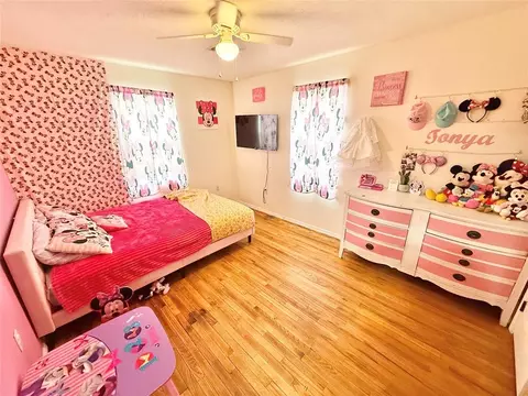 Bedroom - 401 E Davis St, Tipton, OK 73570 photo 1 of 6