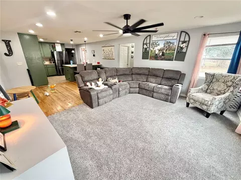 401 E Davis St, Tipton, OK 73570