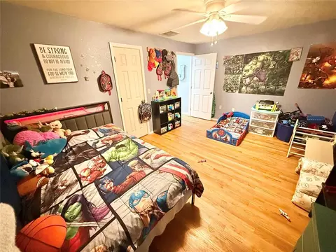 Bedroom - 401 E Davis St, Tipton, OK 73570 photo 4 of 6