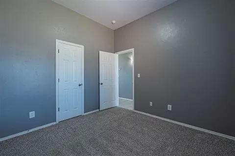 Bedroom - 470 Timberidge Rd, Harrah, OK 73045 photo 6 of 6