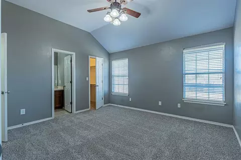 Bedroom - 470 Timberidge Rd, Harrah, OK 73045 photo 1 of 6