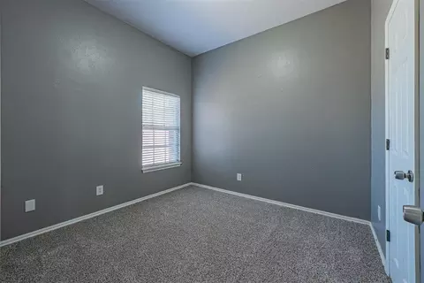 Bedroom - 470 Timberidge Rd, Harrah, OK 73045 photo 5 of 6