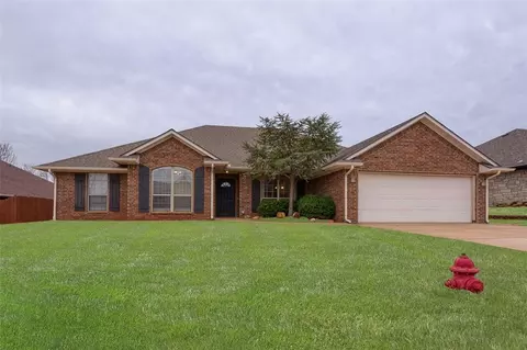 128 Eagle Cir, Elk City, OK 73644