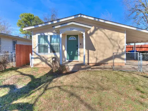 927 E Symmes St, Norman, OK 73071