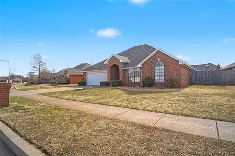 4109 W Castlerock Rd, Norman, OK 73072