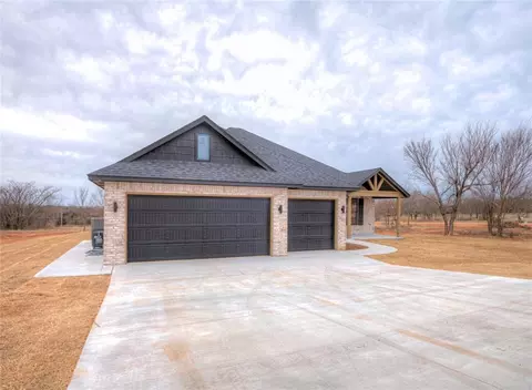 1827 S Blackberry Bnd, Guthrie, OK 73044 photo 3