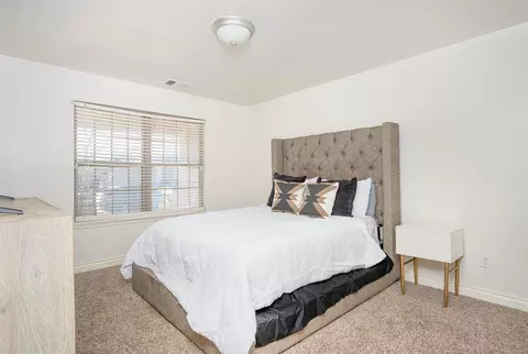 Bedroom - 409 Scully Rd, Yukon, OK 73099 photo 1 of 9