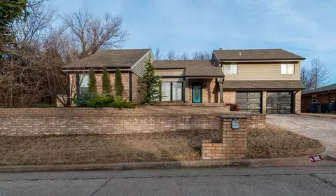 212 N Tunbridge Rd, Midwest City, OK 73130