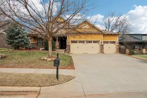 4909 October Dr, Edmond, OK 73034