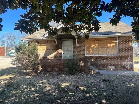 3831 NW 10th St, Oklahoma City, OK 73107