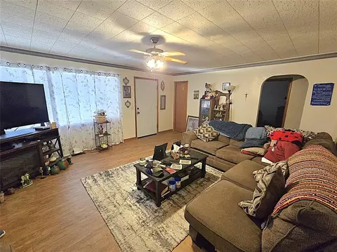 515 W 4th St, Watonga, OK 73772 photo 3