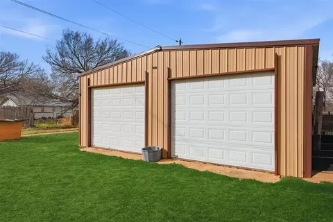 Other - 919 S Maple Ave, Erick, OK 73645 photo 5 of 6