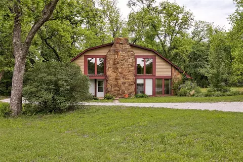 7725 Cemetery Rd, Noble, OK 73068