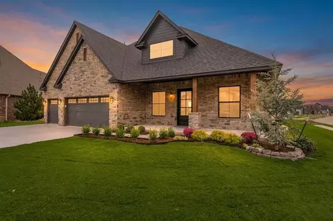 4216 Vista Dr, Norman, OK 73071