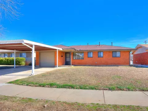 114 N Janeway Ave, Moore, OK 73160