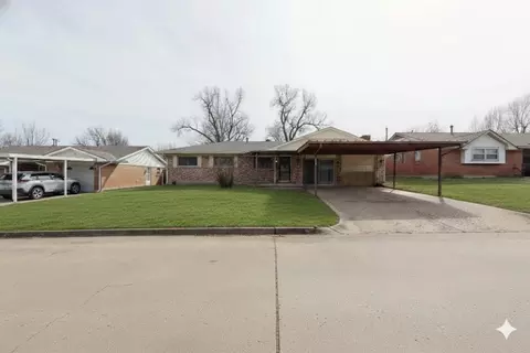 6208 SE 8th St, Midwest City, OK 73110