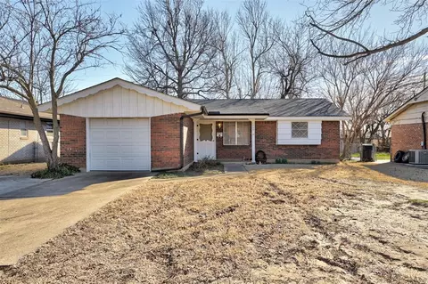 1900 N Timber Ave, Bethany, OK 73008 photo 2