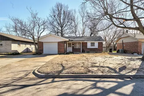 1900 N Timber Ave, Bethany, OK 73008
