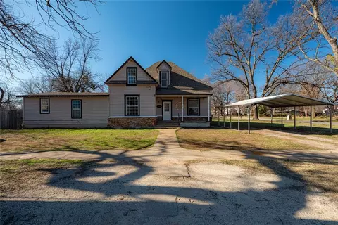 319 E Bradley Ave, Pauls Valley, OK 73075