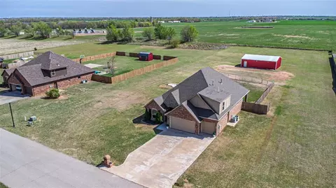 View/Area - 1300 Ella Dr, Tuttle, OK 73089 photo 2 of 3