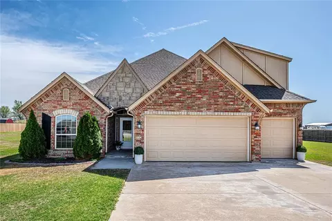 1300 Ella Dr, Tuttle, OK 73089