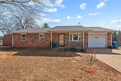 1117 E 17th St, Chandler, OK 74834