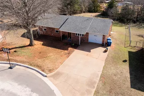 1117 E 17th St, Chandler, OK 74834 photo 3