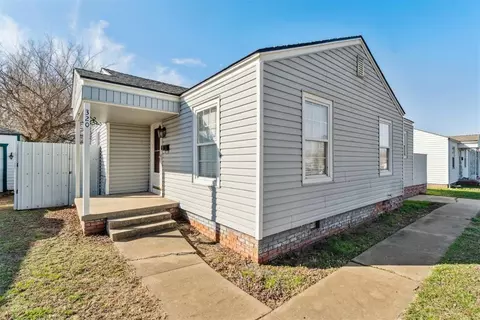 320 E Grumman Dr, Oklahoma City, OK 73110
