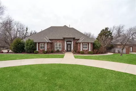 1001 N Bittercreek Ter, Mustang, OK 73064