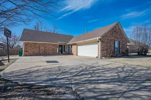 1312 SW 112th Pl, Oklahoma City, OK 73170