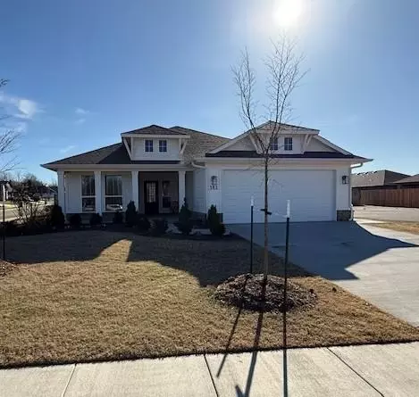 382 Rock Hollow Rd, Harrah, OK 73045