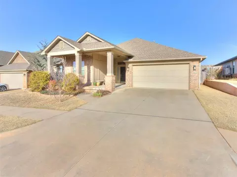 3815 Painted Bird Ln, Norman, OK 73071