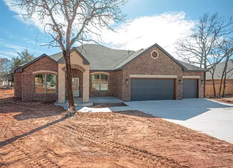 8121 Longbow Dr, Arcadia, OK 73007