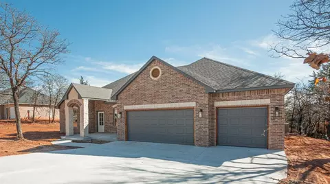 Exterior - 8121 Longbow Dr, Arcadia, OK 73007 photo 2 of 5