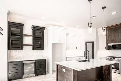 Kitchen - 8121 Longbow Dr, Arcadia, OK 73007 photo 1 of 3