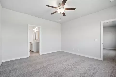 Bedroom - 1016 Prairie Dr, Tuttle, OK 73089 photo 3 of 10