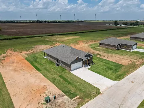 View/Area - 1016 Prairie Dr, Tuttle, OK 73089 photo 3 of 7