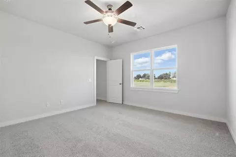 Bedroom - 1016 Prairie Dr, Tuttle, OK 73089 photo 4 of 10