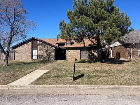 547 137th St, Edmond, OK 73013