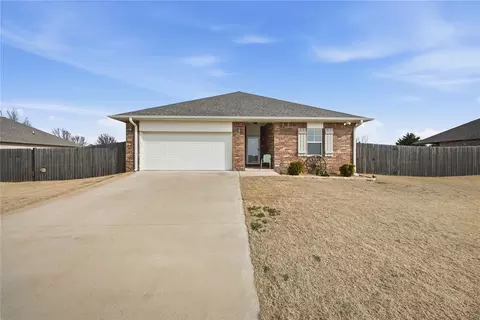 8010 Cottonwood Ave, Edmond, OK 73034