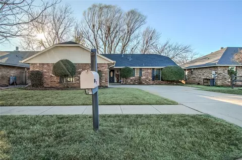 1505 Sand Springs Trl, Edmond, OK 73013