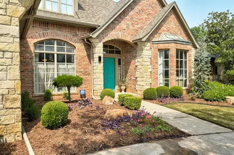 12701 Downsview Ln, Oklahoma City, OK 73142