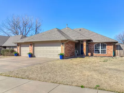 11105 NW 103rd St, Yukon, OK 73099