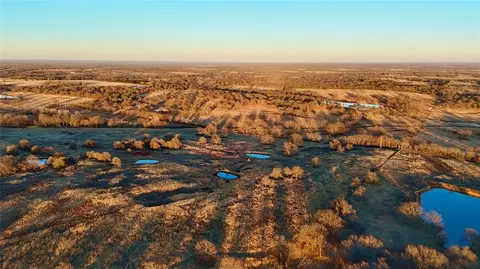 14 Wilshire Dr, Mcloud, OK 74851 photo 28
