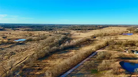14 Wilshire Dr, Mcloud, OK 74851 photo 2