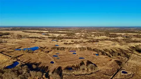 14 Wilshire Dr, Mcloud, OK 74851 photo 5
