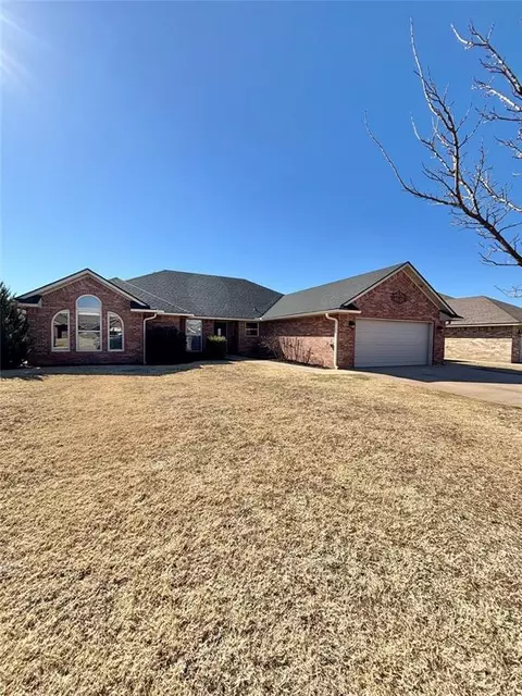 1804 Javelina Dr, Altus, OK 73521