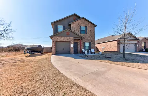2001 Scarlet Cir, El Reno, OK 73036