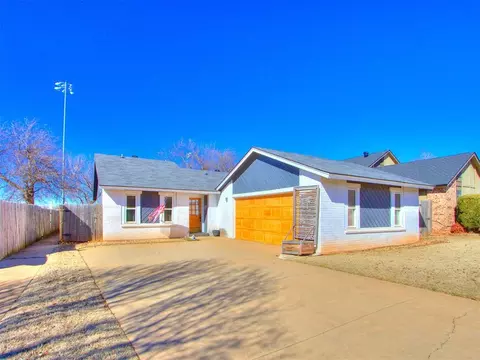 713 Lapwing Rd, Edmond, OK 73003